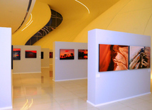 В Центре Гейдара Алиева открылась выставка фотографа Тео Аллофса "Неизведанная Африка"
